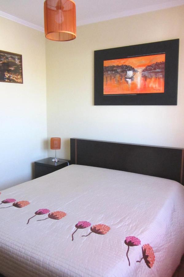 Apartamento Superior Helena'S Porto Corner บีลาโนวาเดกายา ภายนอก รูปภาพ